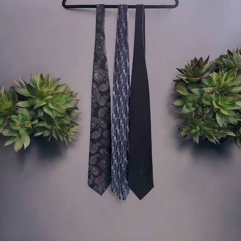 Men’s Ties (3)